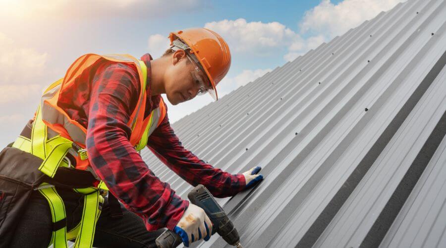 Professional metal roof installation in Kenedy, TX